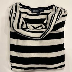 Jones New York Signature Petite black and white strip cowl neck sweater size P